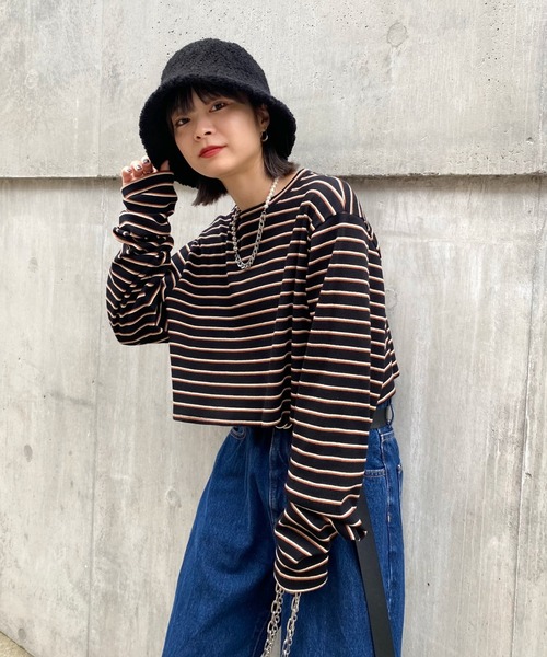 WHO'S WHO gallery（フーズフーギャラリー）の「ボーダーコンパクトトップス（Tシャツ/カットソー・レディース・ブラック/ベージュ/ブラウン/オフホワイト・FREE）」の5枚目の写真