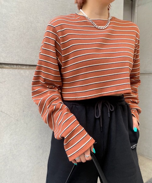 WHO'S WHO gallery（フーズフーギャラリー）の「ボーダーコンパクトトップス（Tシャツ/カットソー・レディース・ブラック/ベージュ/ブラウン/オフホワイト・FREE）」の22枚目の写真