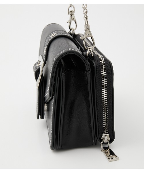 AZUL by moussy(アズールバイマウジー)の「BELT DESIGN WALLET BAG/ベルトデザインウォレットバッグ(ショルダーバッグ・レディース・ブラック/ライトカーキ/アイボリー・FREE)」の15枚目の写真