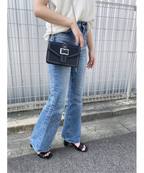 AZUL by moussy(アズールバイマウジー)の「BELT DESIGN WALLET BAG/ベルトデザインウォレットバッグ(ショルダーバッグ・レディース・ブラック/ライトカーキ/アイボリー・FREE)」の21枚目の写真