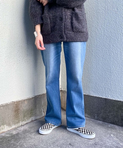 CIAOPANIC TYPY（チャオパニックティピー）の「【TYPYDENIM】スタイルアップフレアパンツ（デニムパンツ・レディース・ブラック/ネイビー/サックスブルー・SMALL/MEDIUM/LARGE/X-SMALL）」の3枚目の写真