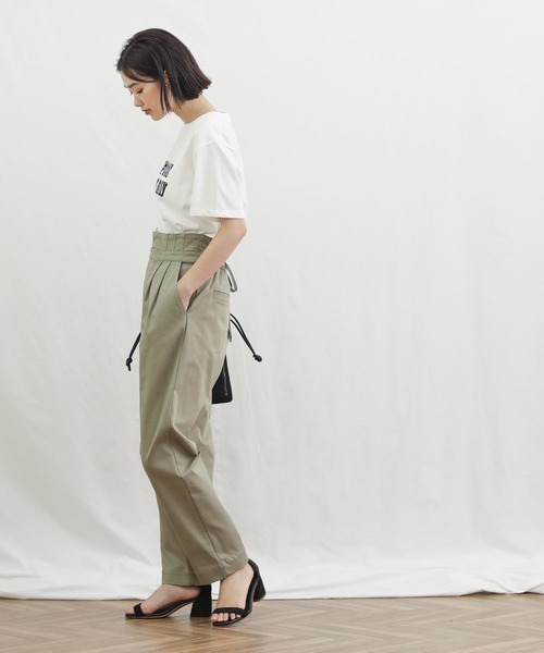 Gready Brilliant テーパードパンツ　ネイビーM Gready Brilliant（グレディブリリアン）の「バックリボン
