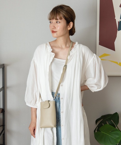 VitaFelice(ヴィータフェリーチェ)の「スマホスクエアミニショルダーバッグ(ショルダーバッグ・レディース・ブラック/ベージュ/ブラウン/レッド/ブルー系その他・FREE)」の18枚目の写真