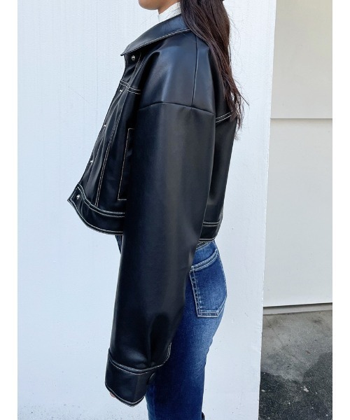 ENVYM（アンビー）の「フェイクレザーステッチＪＫ（その他アウター・レディース・ブラック/ベージュ・FREE）」の4枚目の写真