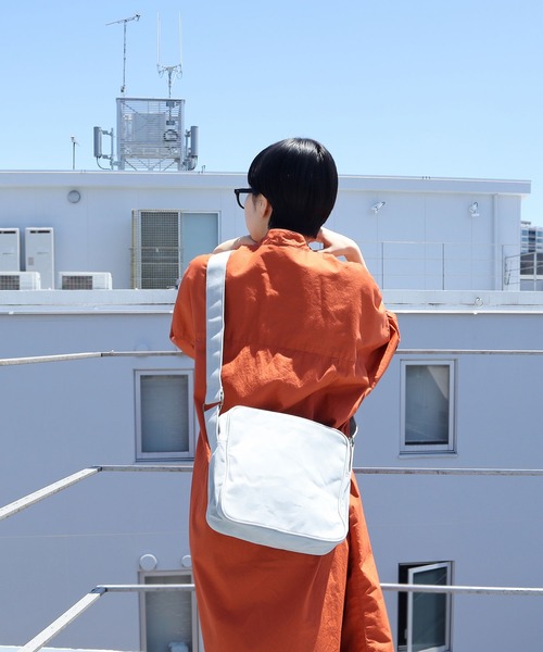 PAR ICI（パーリッシィ）の「【WEB別注】ateliers PENELOPE  BOXショルダーBAG（ショルダーバッグ・レディース・グレー/レッド/グリーン/ネイビー/マスタード/ライトグレー・FREE）」の10枚目の写真