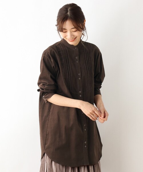 SHOO・LA・RUE（シューラルー）の「◆ピンタックコーデュロイシャツ（シャツ/ブラウス・レディース・ダークブラウン/オフホワイト/オリーブ・00）」の2枚目の写真
