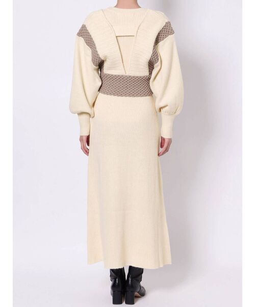 LAGUNAMOON（ラグナムーン）の「ベストレイヤードニットワンピース（ワンピース・レディース・アイボリー/ライトブルー/ベージュ・SMALL/MEDIUM）」の21枚目の写真
