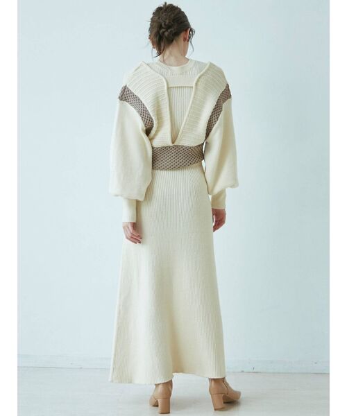 LAGUNAMOON（ラグナムーン）の「ベストレイヤードニットワンピース（ワンピース・レディース・アイボリー/ライトブルー/ベージュ・SMALL/MEDIUM）」の15枚目の写真