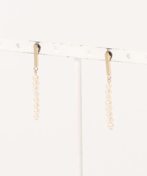CERCA(チェルカ)の「September/パール line pierce(ピアス(両耳用)・レディース・ホワイト・FREE)」の1枚目の写真