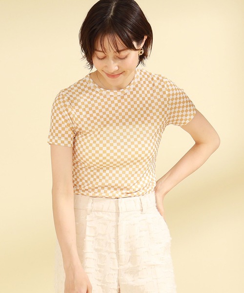 Ray BEAMS（レイビームス）の「Ray BEAMS / チェッカー プリント ハーフスリーブ Tシャツ（Tシャツ/カットソー・レディース・ブラック/イエロー系その他5・ONE SIZE）」の5枚目の写真