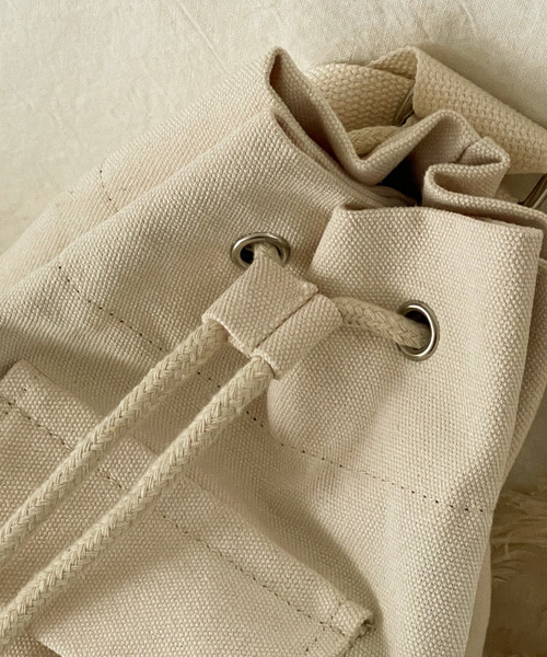 etade（エタード）の「【etade】canvas bucket bag etda22s003（バックパック/リュック・レディース・ブラック/オフホワイト・FREE）」の18枚目の写真