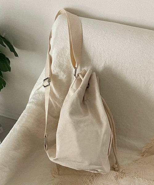 etade（エタード）の「【etade】canvas bucket bag etda22s003（バックパック/リュック・レディース・ブラック/オフホワイト・FREE）」の17枚目の写真