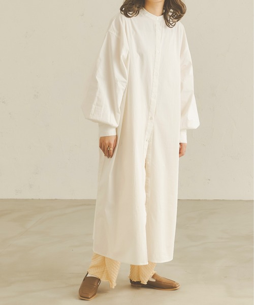 Ambre Neige(アンブルネージュ)の「袖ボリュームバンドカラーワンピース/【WEB/EC限定商品】(シャツワンピース・レディース・ダークブラウン/オフホワイト/ライトブラウン・FREE)」の7枚目の写真