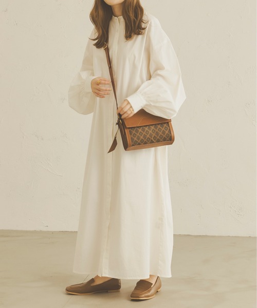 Ambre Neige(アンブルネージュ)の「袖ボリュームバンドカラーワンピース/【WEB/EC限定商品】(シャツワンピース・レディース・ダークブラウン/オフホワイト/ライトブラウン・FREE)」の19枚目の写真