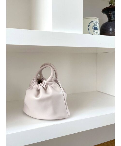 Ungrid（アングリッド）の「ギャザーハンドミニバッグ（ハンドバッグ・レディース・ブラック/オフホワイト/ピンク/イエロー/オレンジ・FREE）」の7枚目の写真