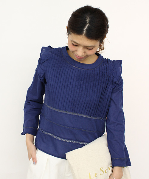 mystic（ミスティック）の「ピンタック長袖フリルブラウス（シャツ/ブラウス・レディース・オフホワイト/ブラック/ブルー/ピンク/エメラルド・FREE）」の4枚目の写真