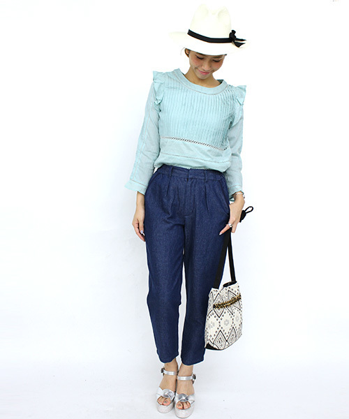 mystic（ミスティック）の「ピンタック長袖フリルブラウス（シャツ/ブラウス・レディース・オフホワイト/ブラック/ブルー/ピンク/エメラルド・FREE）」の9枚目の写真