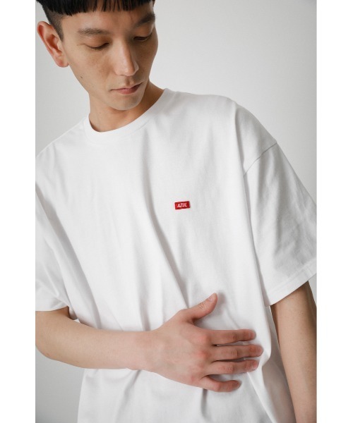 AZUL by moussy(アズールバイマウジー)の「AZUL BOX LOGO TEE/アズールボックスロゴTシャツ(Tシャツ/カットソー・メンズ・ホワイト/ライトブルー/ブラック・MEDIUM/SMALL/LARGE)」の6枚目の写真