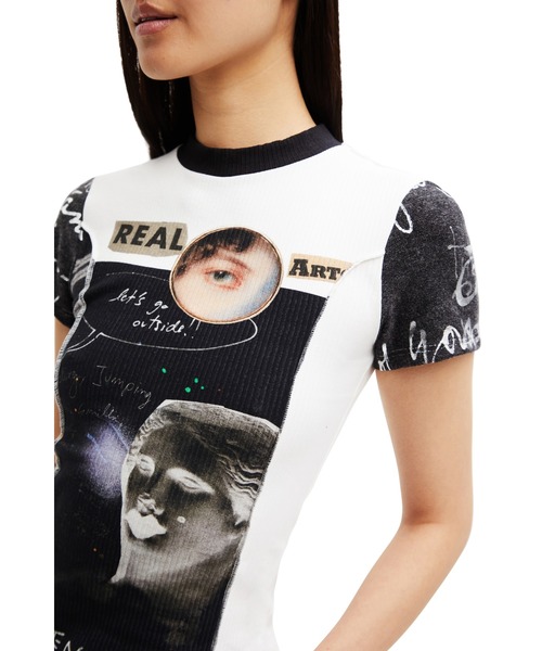 Desigual（デシグアル）の「Patchwork art graphic crop tee / パッチワークアートグラフィッククロップTシャツ（Tシャツ/カットソー・レディース・ホワイト・S/XS/M/L/XL）」の4枚目の写真