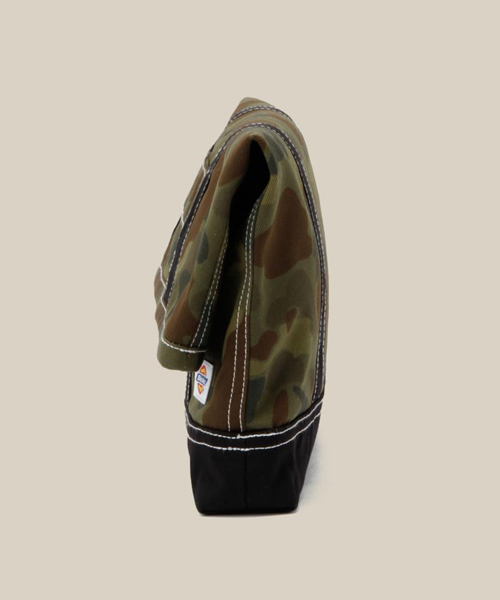Dickies（ディッキーズ）の「(DICKIES × ROSE BUD) LR-15102 TOTE CLATCH BAG（クラッチバッグ・レディース・オフホワイト/カモフラージュ・ONE SIZE）」の3枚目の写真