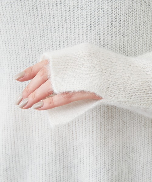 アルパカ混タートルニット