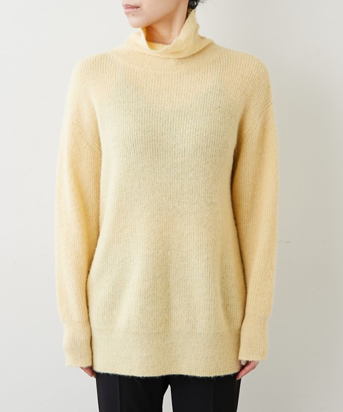 アルパカ混タートルニット