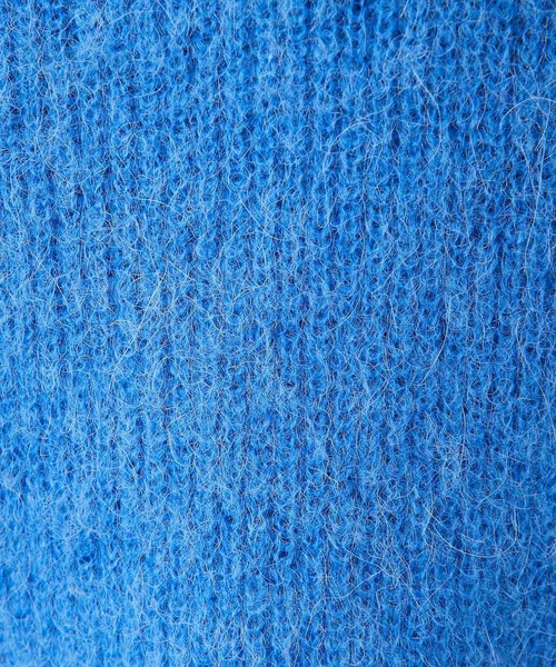 アルパカ混タートルニット