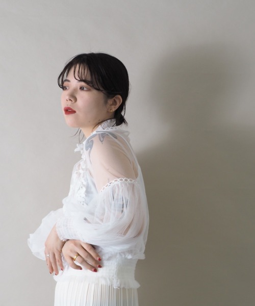 Bloom Closet（ブルームクローゼット）の「ヴィンテージレースチュールハイネックプルオーバー（シャツ/ブラウス・レディース・ブラック/パープル/グレー/ブルー/アイボリー・FREE）」の9枚目の写真