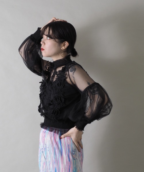 Bloom Closet（ブルームクローゼット）の「ヴィンテージレースチュールハイネックプルオーバー（シャツ/ブラウス・レディース・ブラック/パープル/グレー/ブルー/アイボリー・FREE）」の12枚目の写真