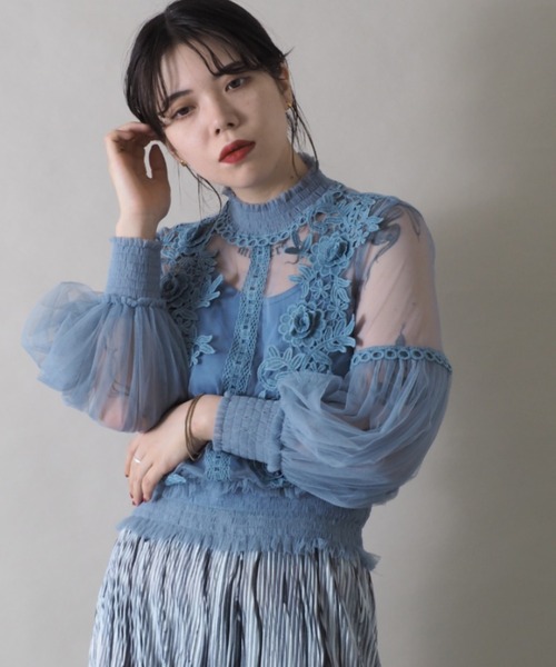 Bloom Closet（ブルームクローゼット）の「ヴィンテージレースチュールハイネックプルオーバー（シャツ/ブラウス・レディース・ブラック/パープル/グレー/ブルー/アイボリー・FREE）」の17枚目の写真