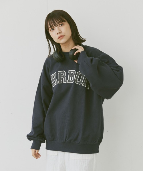 flaner（フラネ）の「Loose college logo sweat/ルーズカレッジロゴスウェット（スウェット・レディース・ブラック/グレー/ネイビー・MEDIUM/LARGE）」の19枚目の写真
