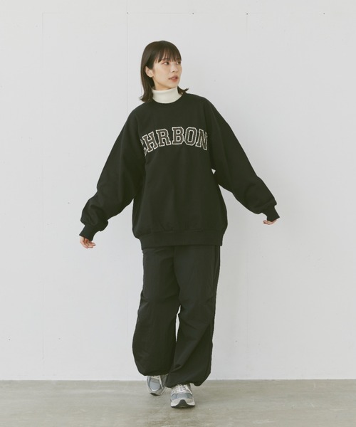 flaner（フラネ）の「Loose college logo sweat/ルーズカレッジロゴスウェット（スウェット・レディース・ブラック/グレー/ネイビー・MEDIUM/LARGE）」の10枚目の写真