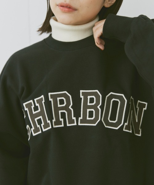 flaner（フラネ）の「Loose college logo sweat/ルーズカレッジロゴスウェット（スウェット・レディース・ブラック/グレー/ネイビー・MEDIUM/LARGE）」の7枚目の写真