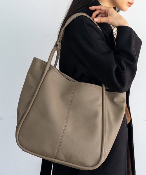 VitaFelice（ヴィータフェリーチェ）の「本牛革ワンハンドルトートバッグ（トートバッグ・レディース・ベージュ系その他/ブラック/ライトグレー・FREE）」の20枚目の写真