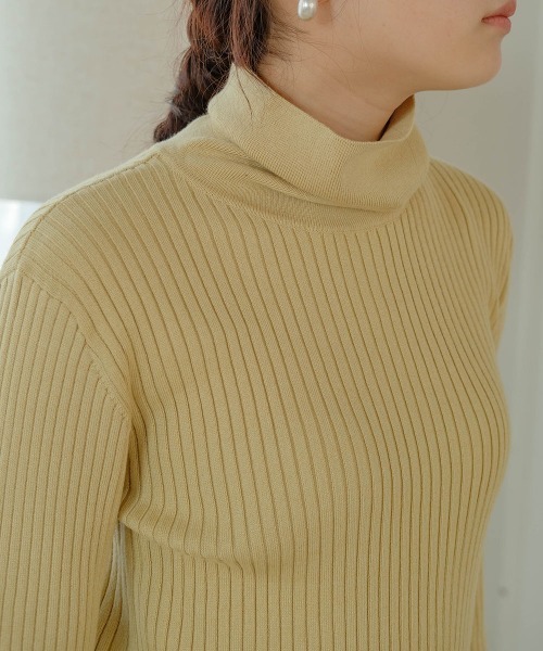 Bab(バブ)の「パイピング袖スリットタートルネックニットプルオーバー(ニット/セーター・レディース・アイボリー/イエロー/レッド/ブラック・FREE)」の17枚目の写真