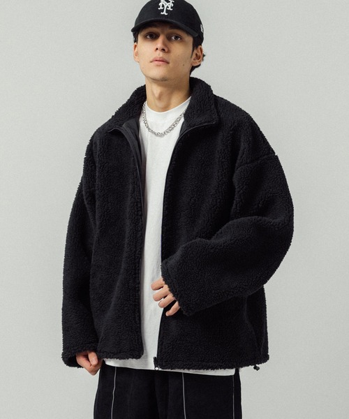 Ressaca（レサーカ）の「オーバーサイズ スタンドカラー 2Wayリバーシブルボアフリースブルゾン（ブルゾン・メンズ・ブルー/ダークグリーン/ブラック/グリーン/ベージュ/イエロー・M/L）」の7枚目の写真