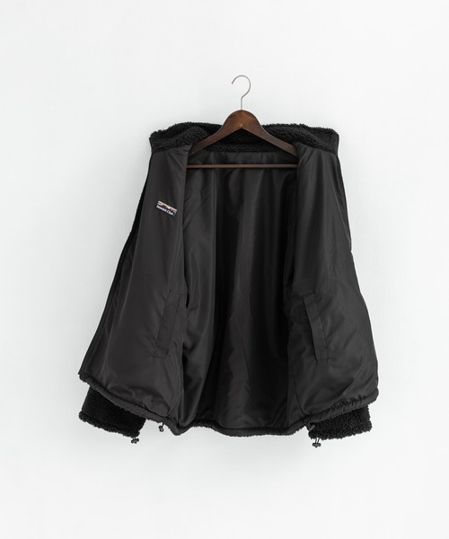 Ressaca（レサーカ）の「オーバーサイズ スタンドカラー 2Wayリバーシブルボアフリースブルゾン（ブルゾン・メンズ・ブルー/ダークグリーン/ブラック/グリーン/ベージュ/イエロー・M/L）」の22枚目の写真