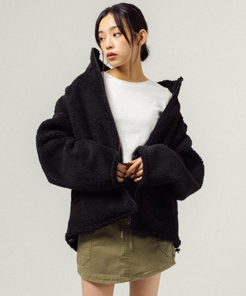 Ressaca（レサーカ）の「オーバーサイズ スタンドカラー 2Wayリバーシブルボアフリースブルゾン（ブルゾン・メンズ・ブルー/ダークグリーン/ブラック/グリーン/ベージュ/イエロー・M/L）」の15枚目の写真