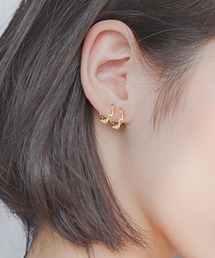 キャッチレスフープピアス