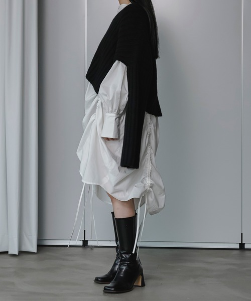 Ezick(エジック)の「Arm slit ワイドリブショートニット(ニット/セーター・レディース・オフホワイト/ブルー/ブラック・FREE)」の11枚目の写真