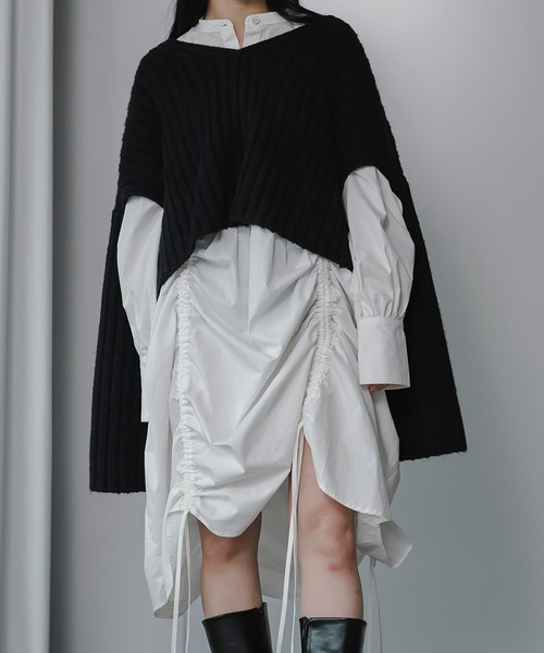 Ezick(エジック)の「Arm slit ワイドリブショートニット(ニット/セーター・レディース・オフホワイト/ブルー/ブラック・FREE)」の20枚目の写真
