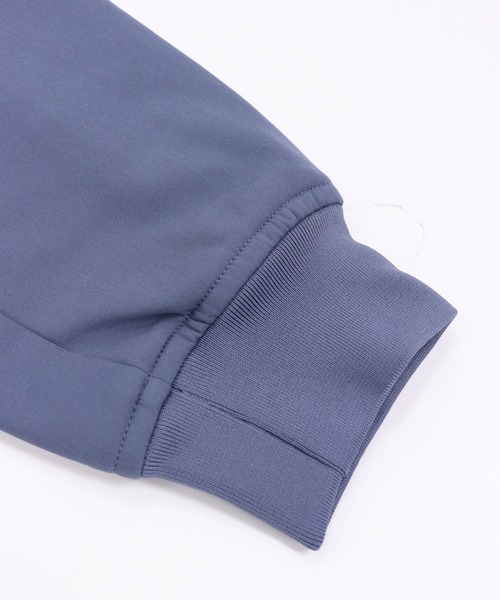 GIORDANO（ジョルダーノ）の「[ GIORDANO ] ソフトシェルブルゾン | 撥水/ストレッチ/防風/裏地フリース  (ユニセックス)（ブルゾン・レディース・ブラック/ブルー・MEDIUM/LARGE/X-LARGE）」の5枚目の写真