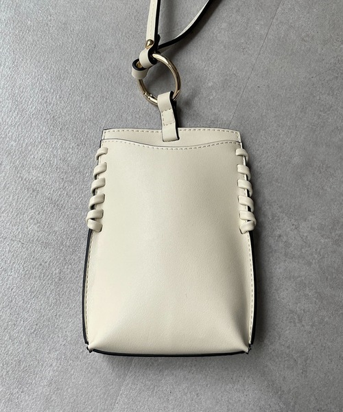 CAPRICIEUX LE'MAGE（カプリシューレマージュ）の「ステッチスマホショルダー（ショルダーバッグ・レディース・ブラック/アイボリー/ブラウン/グレイッシュベージュ・FREE）」の16枚目の写真