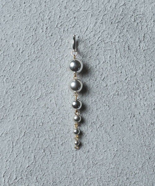 and cloud(アンドクラウド)の「Gradation Ball Chain Earring L / Single(イヤリング・レディース・シルバー系その他・FREE)」の2枚目の写真