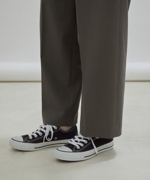 SALON adam et rope'（サロン アダム エ ロペ）の「【セットアップ対応・WEB限定】[洗える]イージーストレートパンツ（その他パンツ・レディース・チャコールグレー/ベージュ・FREE）」の17枚目の写真