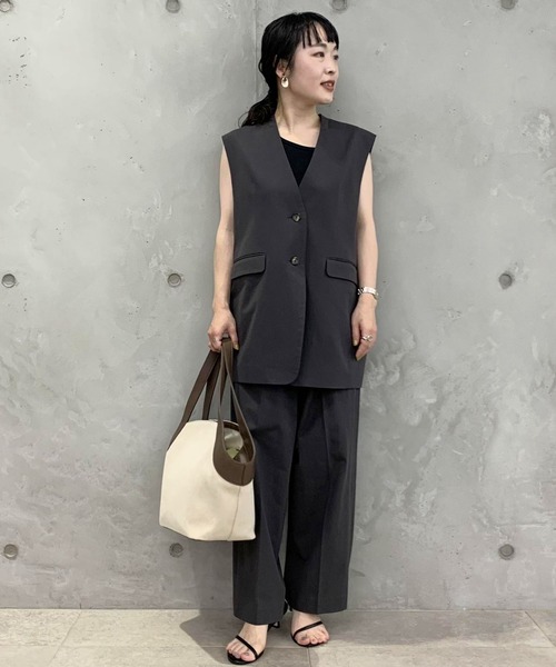 SALON adam et rope'（サロン アダム エ ロペ）の「【セットアップ対応・WEB限定】[洗える]イージーストレートパンツ（その他パンツ・レディース・チャコールグレー/ベージュ・FREE）」の18枚目の写真