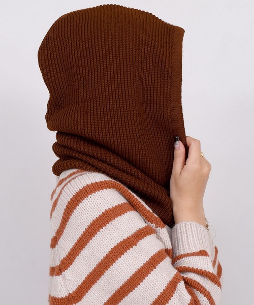 DAY CLOSET（デイ クローゼット）の「レディース 2WAYリブニットバラクラバ（ネックウォーマー/スヌード・メンズ・ライトグレー/ワインレッド/グレー/イエロー/ブラック/ネイビー/キャメル/ブラウン/レッド/アイボリー/グレイッシュベージュ・ONE SIZE）」の2枚目の写真