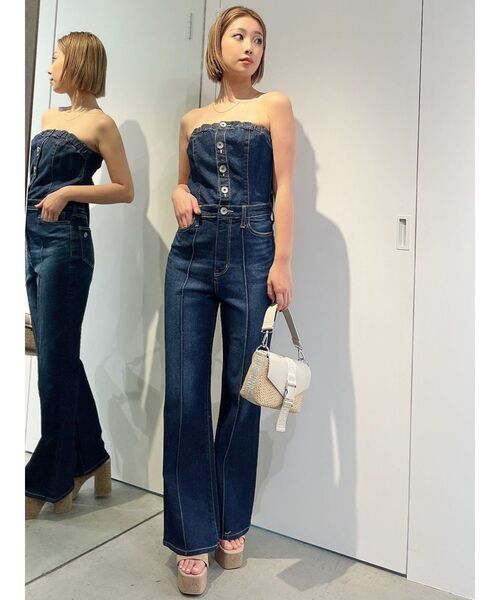 GYDA（ジェイダ）の「BACKリボンデニムロンパース（サロペット/オーバーオール・レディース・ライトブルー/インディゴブルー・SMALL/MEDIUM/X-SMALL）」の12枚目の写真