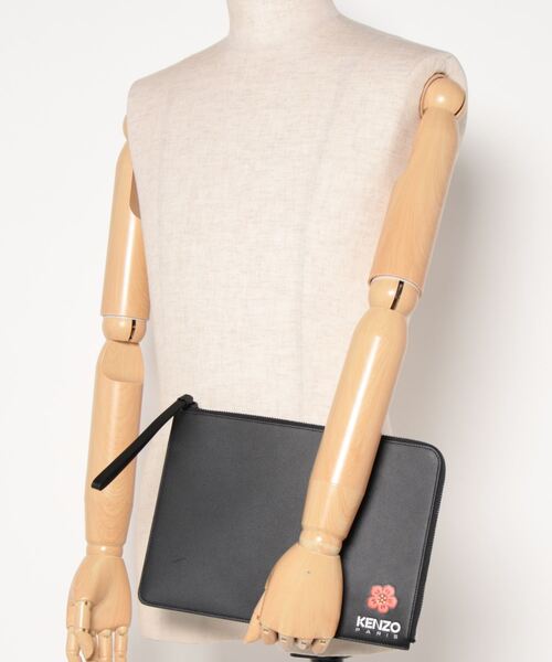 KENZO(ケンゾー)の「'BOKE FLOWER' ラージ レザー クラッチバッグ(クラッチバッグ・メンズ・ブラック系その他/グリーン系その他・TU/ONE SIZE)」の3枚目の写真