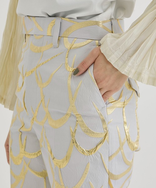 TOGA(トーガ)の「【TOGA/トーガ】Polyester jacquard pants/ポリエステルジャガードパンツ(その他パンツ・レディース・ブルー/ゴールド/ブラック・34)」の20枚目の写真